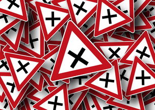 乐鱼体育App下载-PSG攻防转换速度需提升以应对顶级对手，攻防转换战术